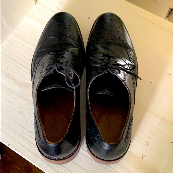 Johnston and Murphy black wing tips